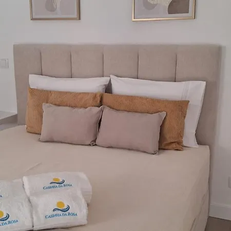 Casinha Da Rosa Holiday home *